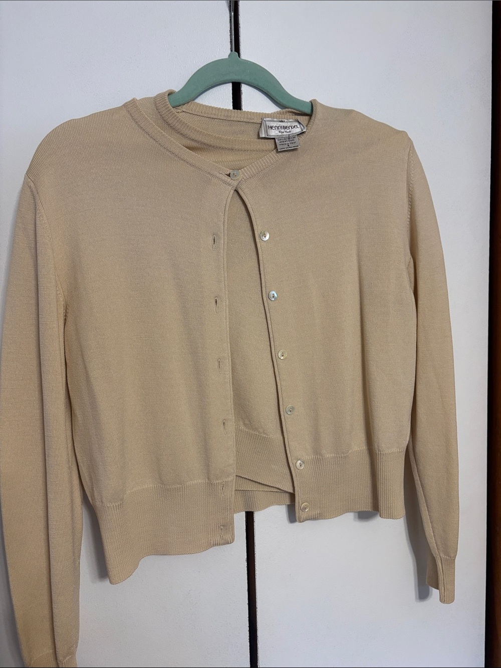 Vintage Henri bendel Beige Crewneck Button-Front cardigan twin set merino wool
